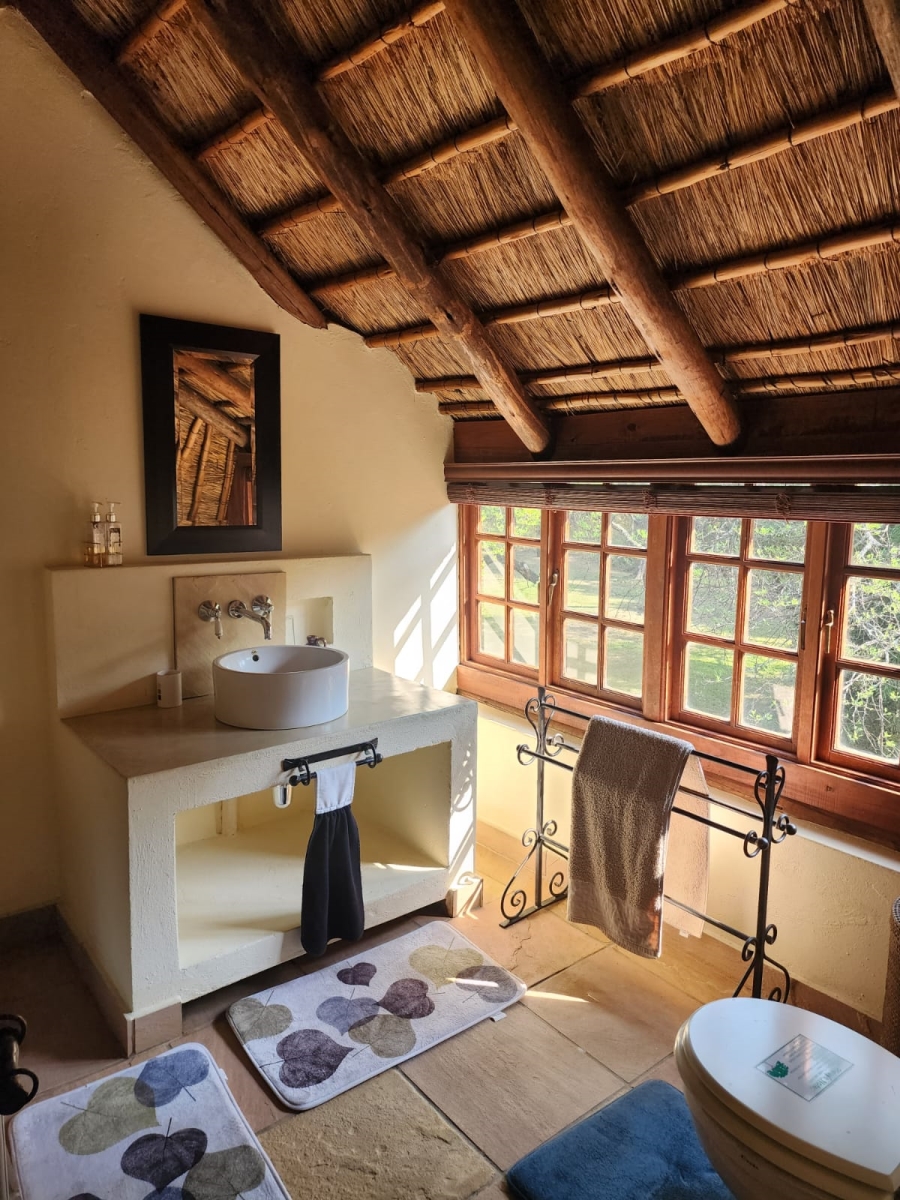 6 Bedroom Property for Sale in Lakeland North West